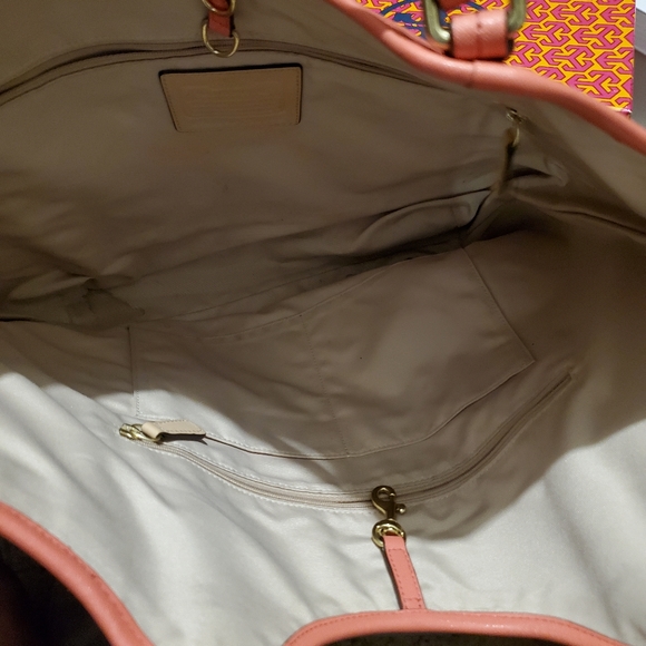 Coach Handbags - Coach purse